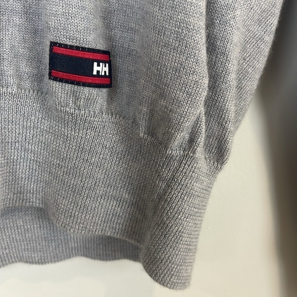 Helly Hansen Merino Wool Grey Sweater Size Small - Picture 3 of 8